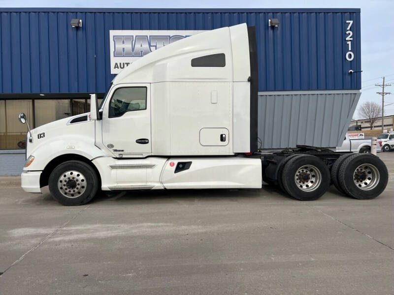 2017 Kenworth T680 for sale at HATCHER MOBILE SERVICES & SALES in Omaha NE