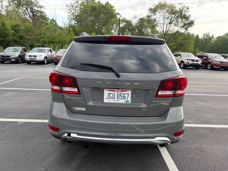 2019 Dodge Journey Crossroad