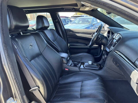 2021 Chrysler 300 S V6