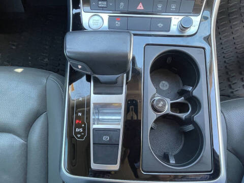 2019 Audi Q8 quattro Premium Plus 55 TFSI