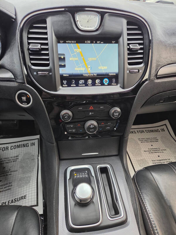 2016 Chrysler 300 S