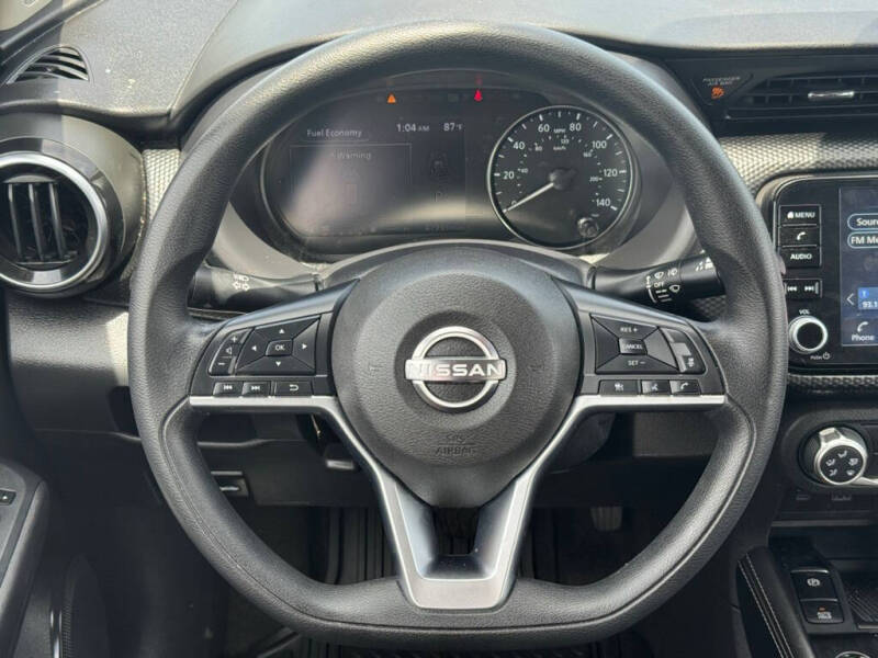 2024 Nissan Kicks SV