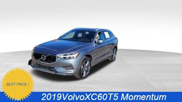 2019 Volvo XC60 T5 Momentum