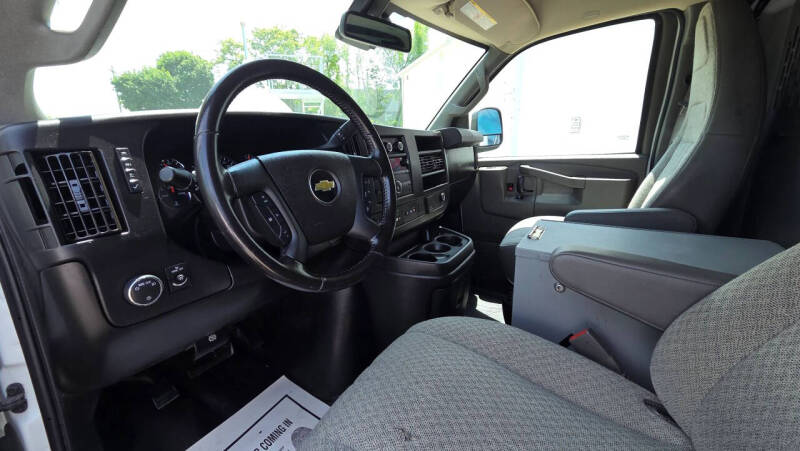 2021 Chevrolet Express 2500