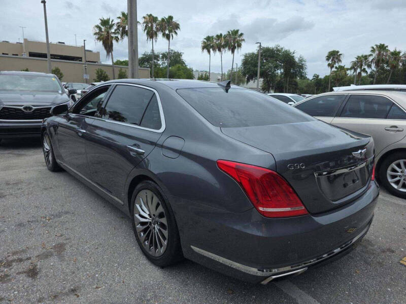 2017 Genesis G90
