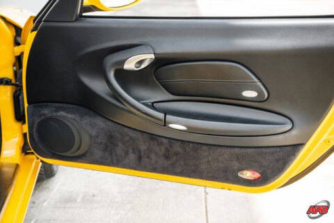 2000 Porsche 911 Carrera 4