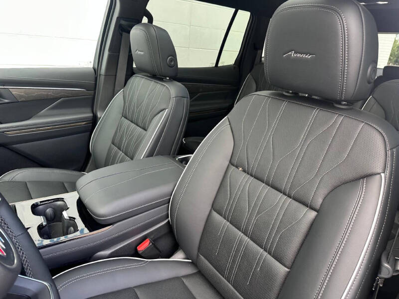 2025 Buick Enclave Avenir
