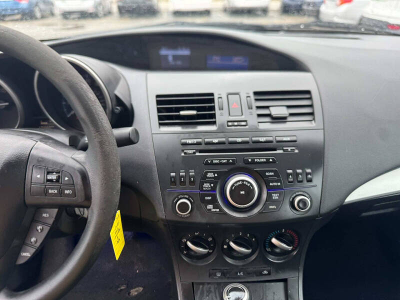 2013 Mazda MAZDA3 i Sport