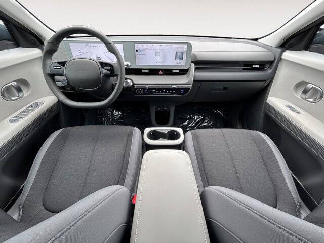 2024 Hyundai Ioniq 5 SE