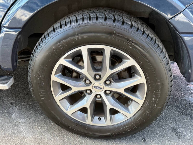 2017 Ford Expedition XLT