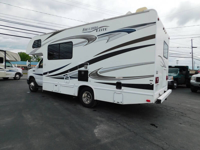 2013 Ford E-Series E-350 SD