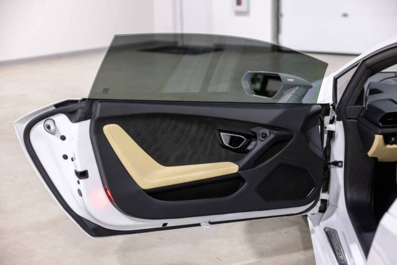 2016 Lamborghini Huracan LP 610-4