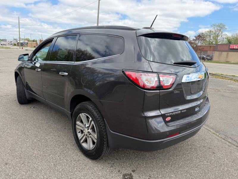 2017 Chevrolet Traverse LT