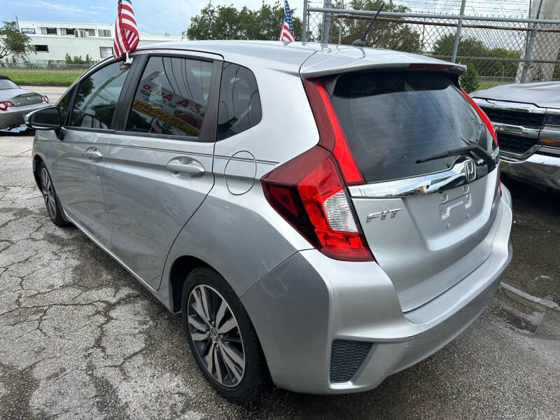 2015 Honda Fit EX photo 10