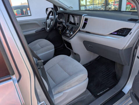 2017 Toyota Sienna L 7-Passenger