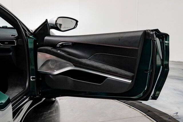 2026 Lotus Emira V6 SE