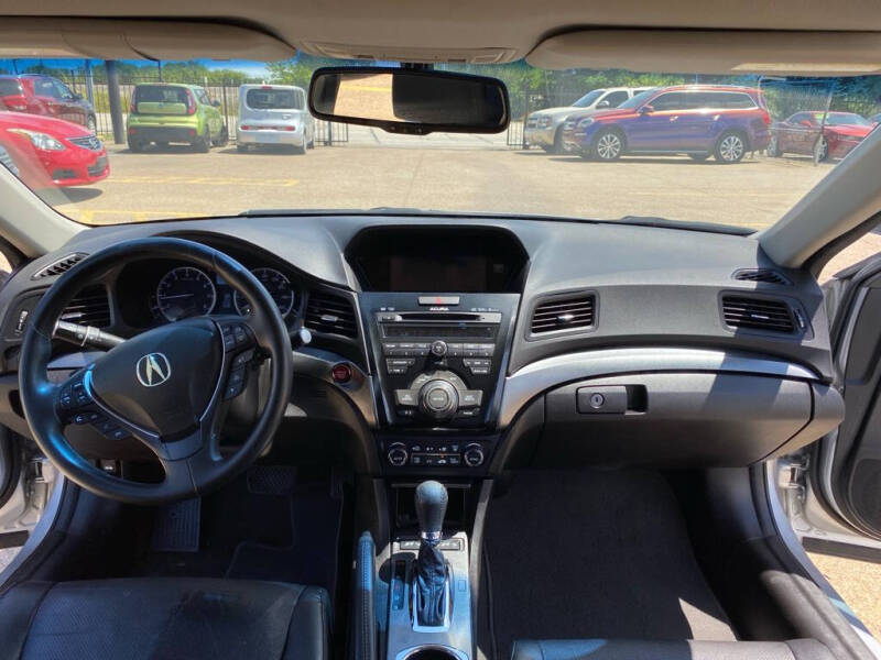 2013 Acura ILX 2.0L w/Tech