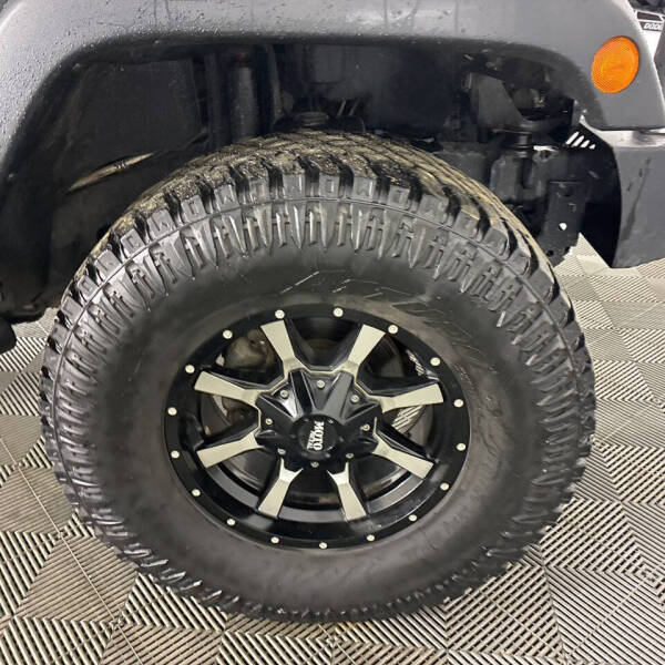 2016 Jeep Wrangler Willys Wheeler
