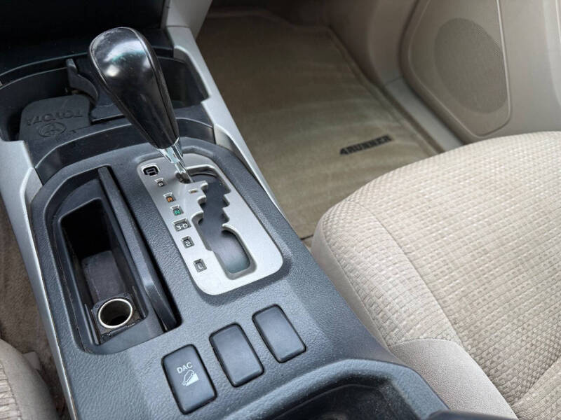 2004 Toyota 4Runner SR5