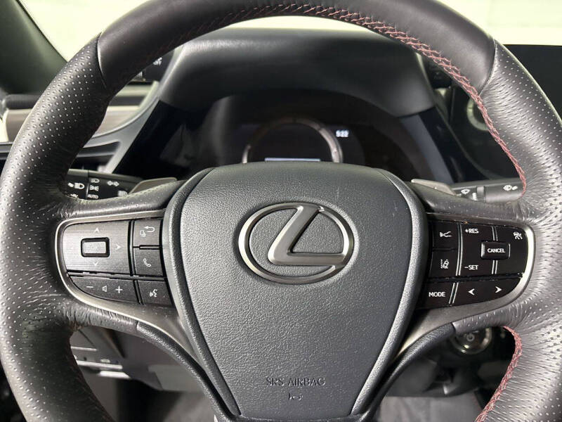 2023 Lexus ES 300h