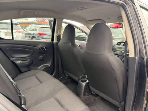 2016 Nissan Versa 1.6 S