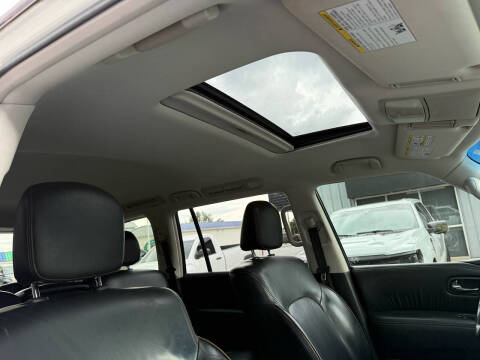 2017 Nissan Armada SL