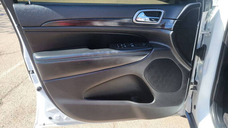 2019 Jeep Grand Cherokee Laredo