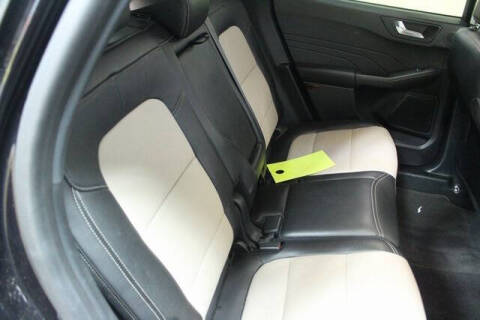 2021 Ford Escape Hybrid Titanium