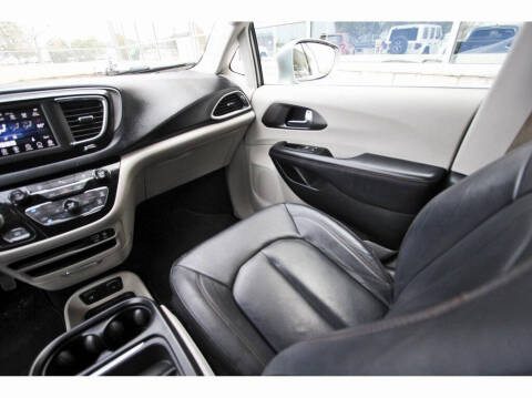 2020 Chrysler Pacifica Touring L