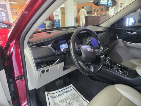 2019 Cadillac XT4 Premium Luxury