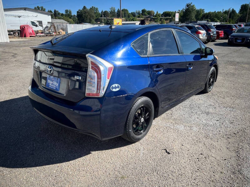 2012 Toyota Prius Two