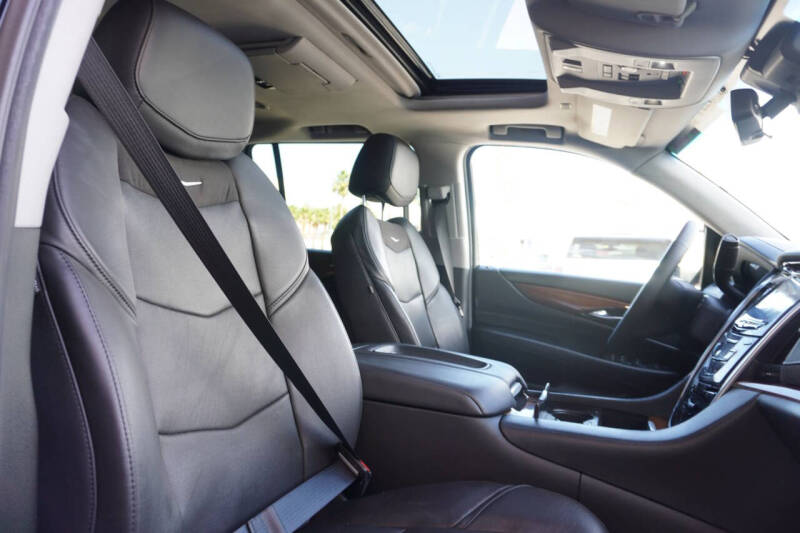 2020 Cadillac Escalade ESV Luxury