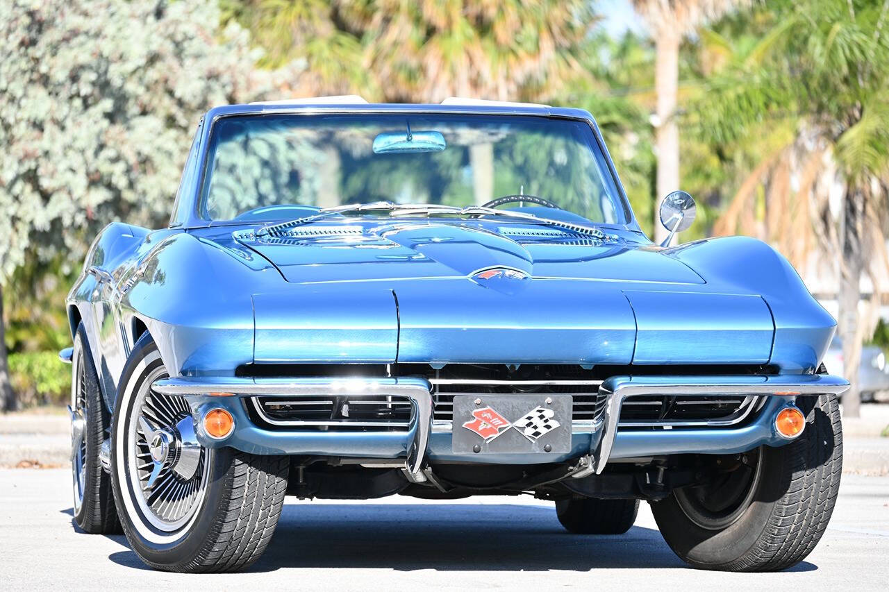 1965 Chevrolet Corvette Stingray 4