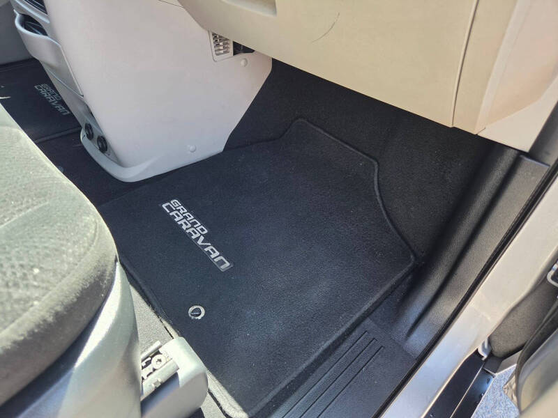 2016 Dodge Grand Caravan American Value Package