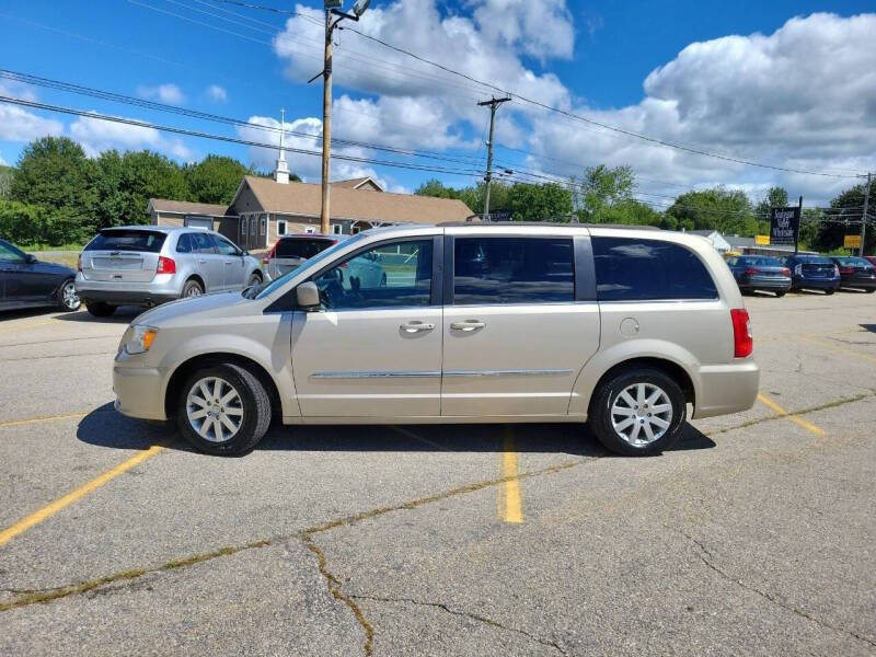 2014 Chrysler Town and Country Touring
