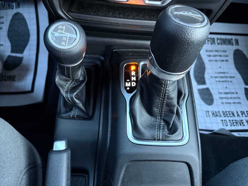 2025 Jeep Gladiator NightHawk