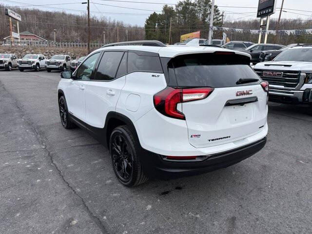 2022 GMC Terrain SLT