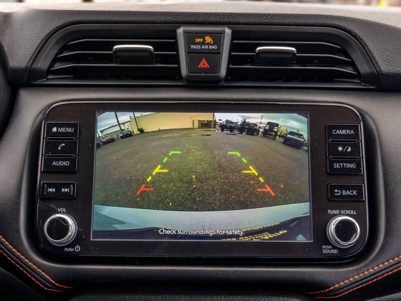 2024 Nissan Versa SR