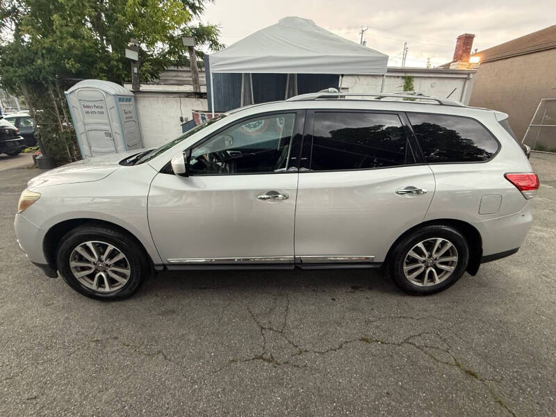 2014 Nissan Pathfinder SL