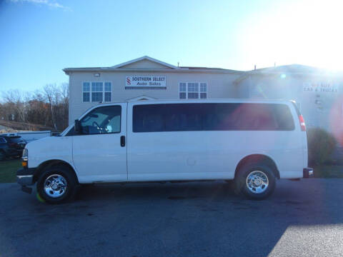 2018 Chevrolet Express for sale at SOUTHERN SELECT AUTO SALES in Medina OH