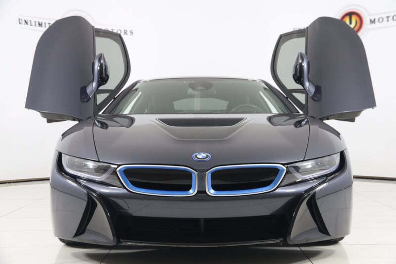 2017 BMW i8