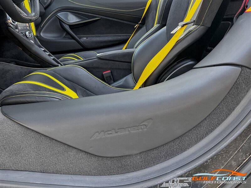 2022 McLaren 720S Spider Performance