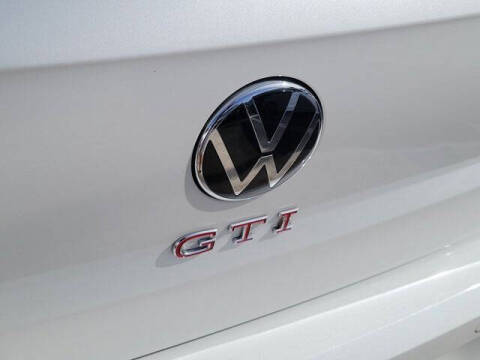 2024 Volkswagen Golf GTI Autobahn