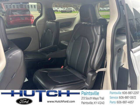 2024 Chrysler Pacifica Touring L