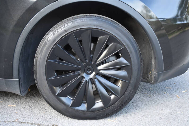 2023 Tesla Model Y Long Range - Photo 32