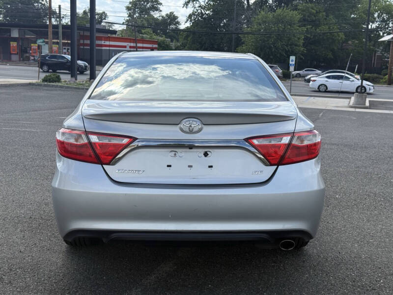 2016 Toyota Camry SE