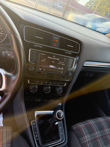 2016 Volkswagen Golf GTI S