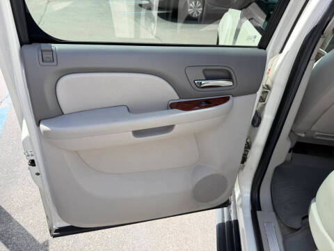 2014 Chevrolet Suburban LTZ