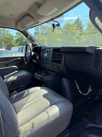 2017 Chevrolet Express 2500