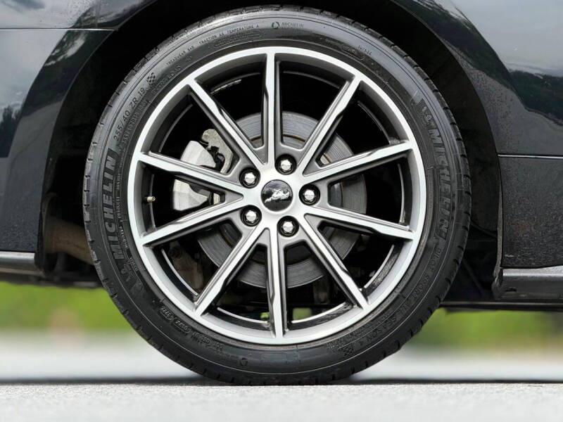 2019 Ford Mustang EcoBoost Premium